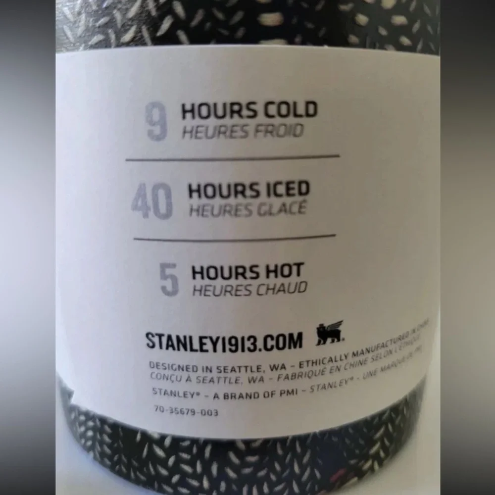 Stanley x CALIA Black Serpent 40 oz. Quencher H2.0 FlowState Tumbler Exclusive - Picture 5 of 9